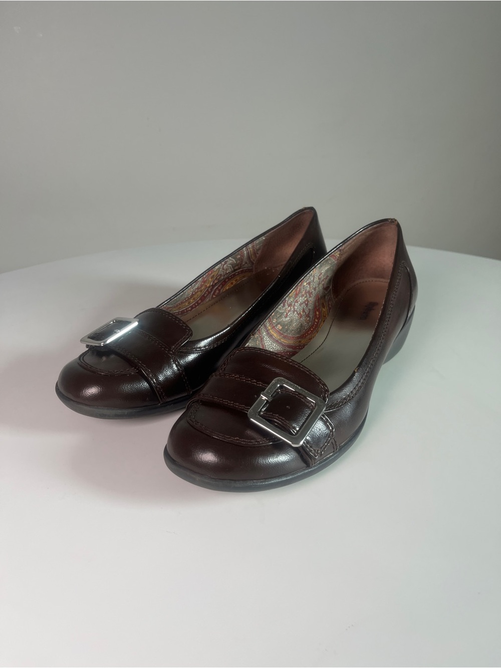 Vintage Brown Leather Buckle Loafers with small heel